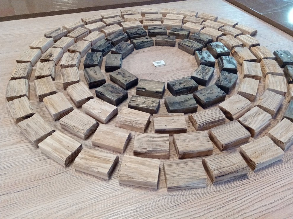 подъемная кровать с колоннами и декором "ясень средиземноморский"