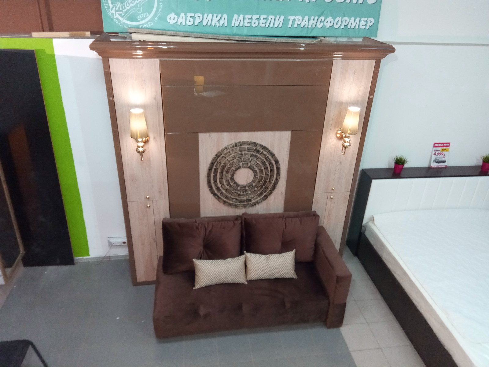 подъемная кровать с колоннами и декором "ясень средиземноморский"