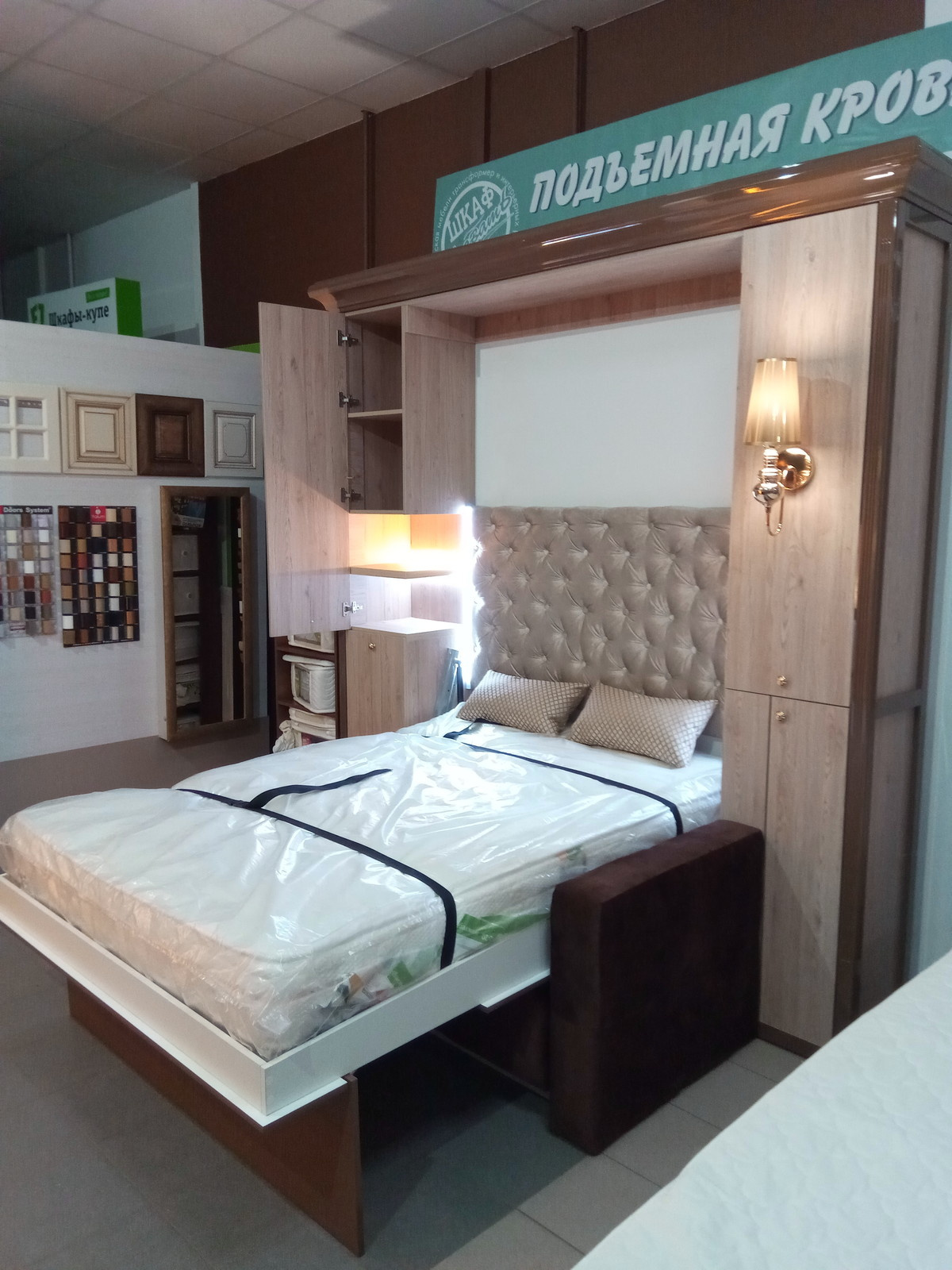 подъемная кровать с колоннами и декором "ясень средиземноморский"