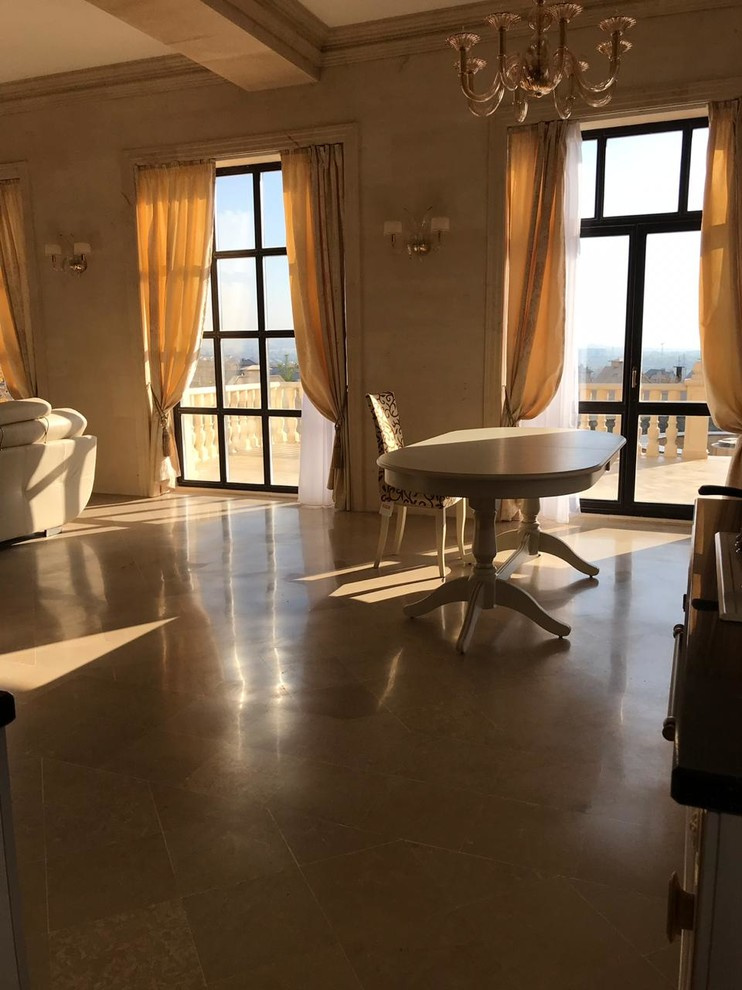 Столовая и гостиная зона