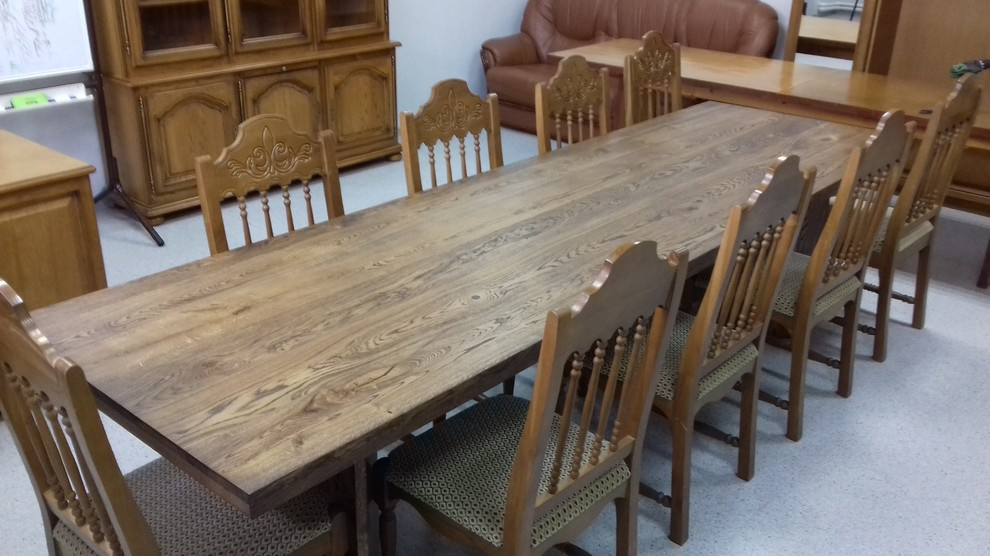 Обложка проекта: Стол для переговоров. Массив дуба.