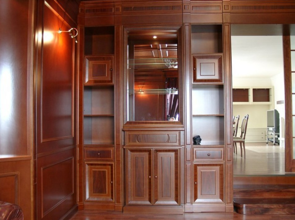 Кабинеты из массива дерева под ключ