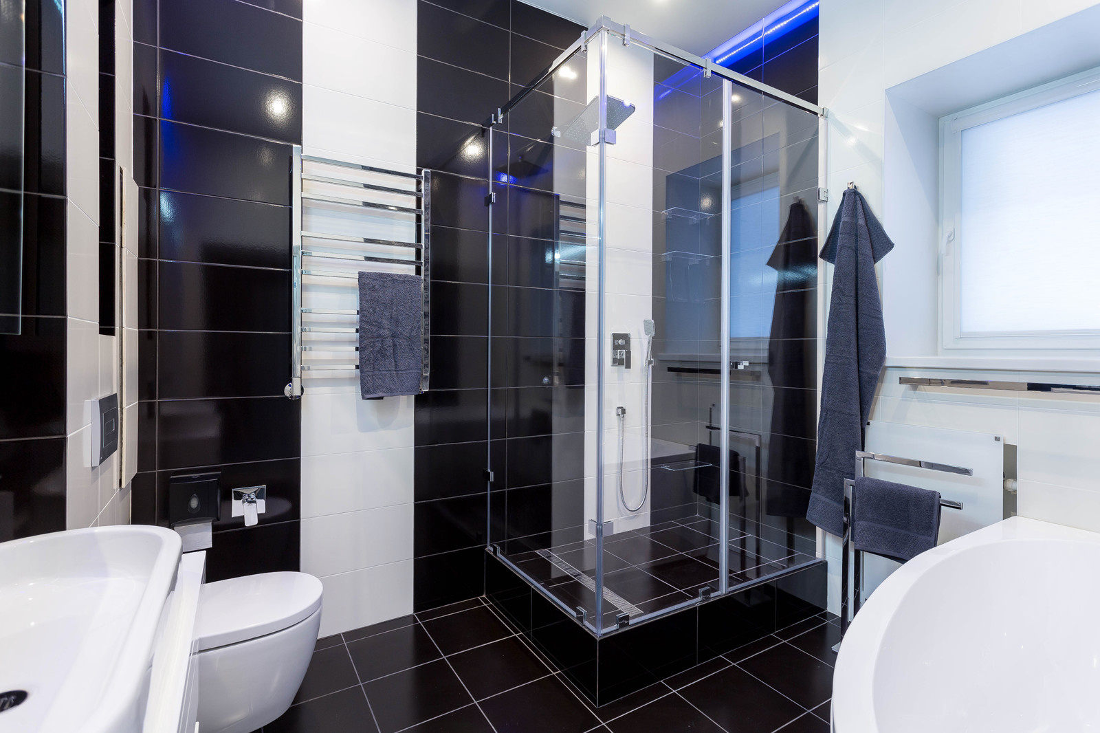 Проект "Оттенки синего" от студии