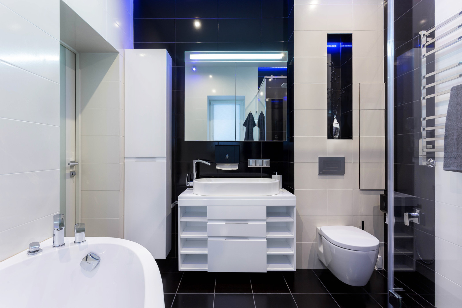 Проект "Оттенки синего" от студии