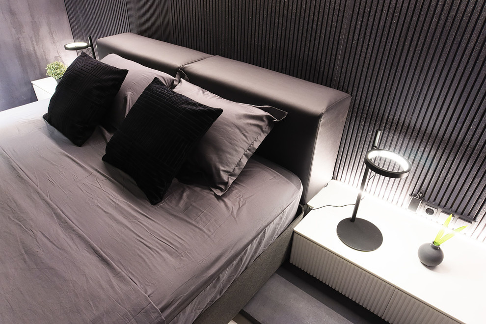 Пещера под водопадом