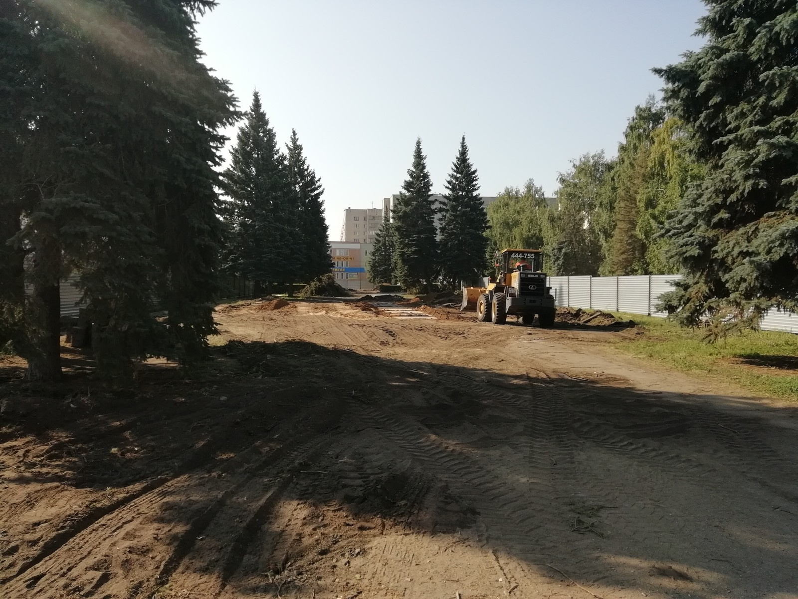 Монтаж автоматической системы полива на Центральной пл. г.Тольятти "Аллея Славы"