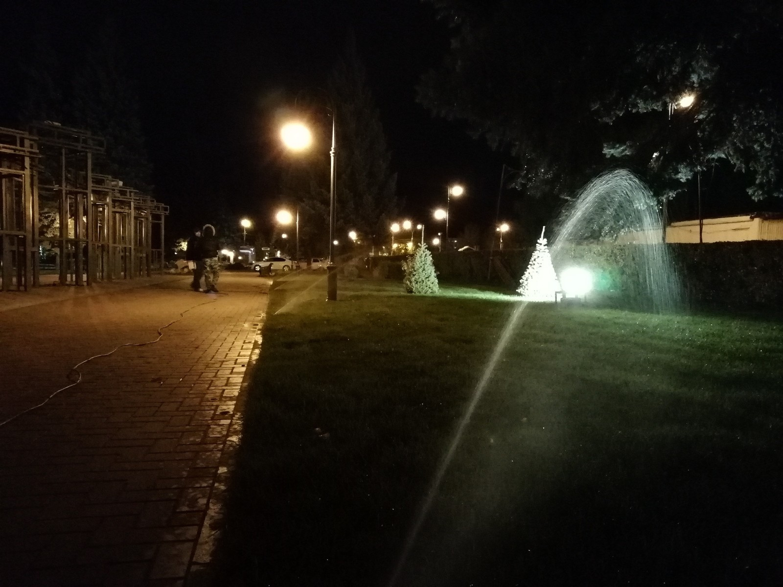 Монтаж автоматической системы полива на Центральной пл. г.Тольятти "Аллея Славы"