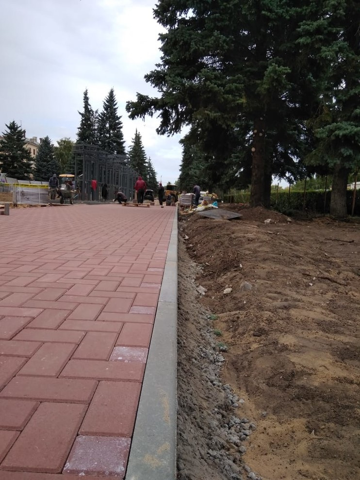 Монтаж автоматической системы полива на Центральной пл. г.Тольятти "Аллея Славы"