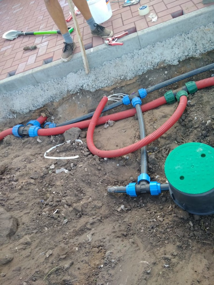 Монтаж автоматической системы полива на Центральной пл. г.Тольятти "Аллея Славы"