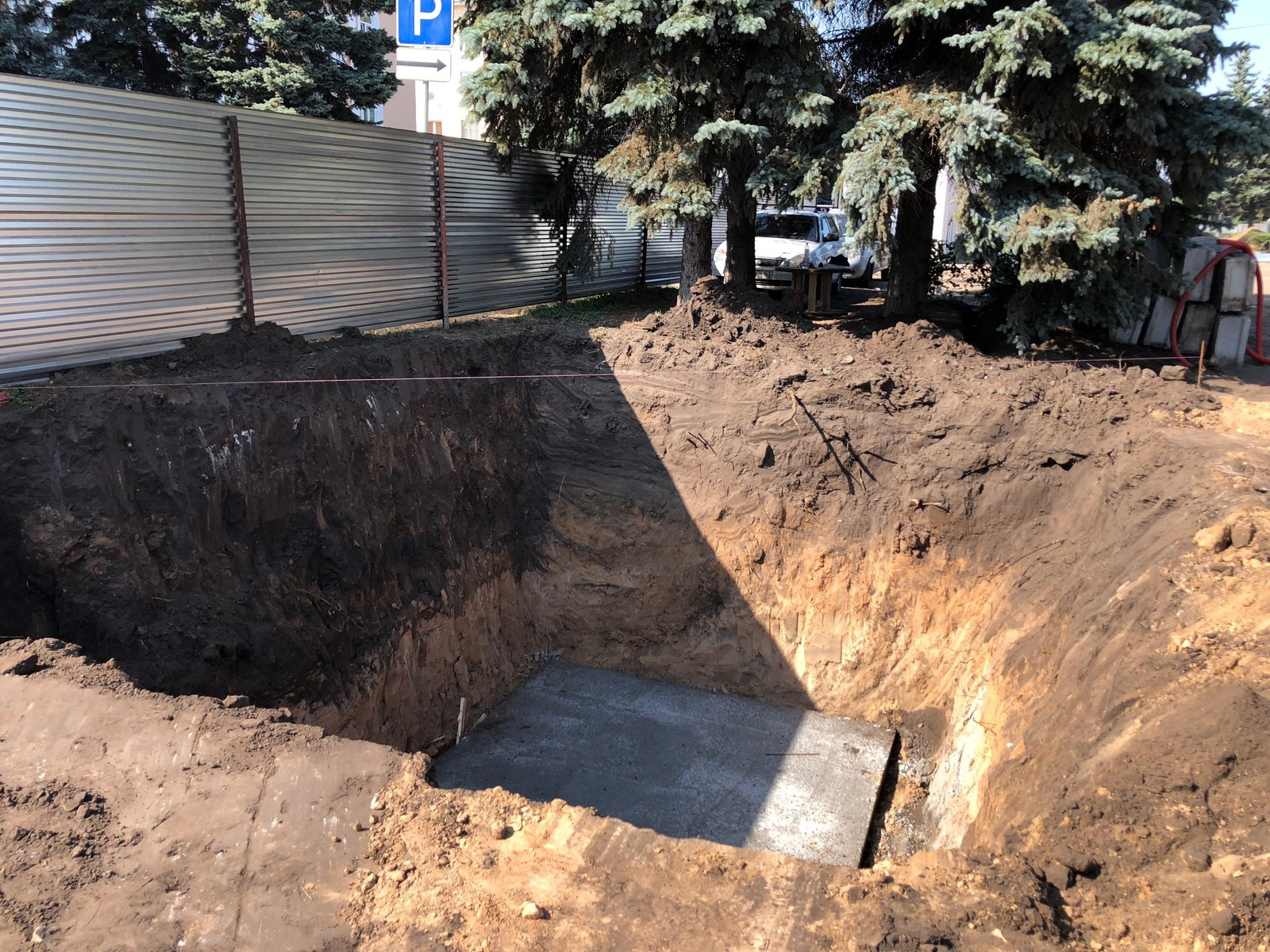 Монтаж автоматической системы полива на Центральной пл. г.Тольятти "Аллея Славы"