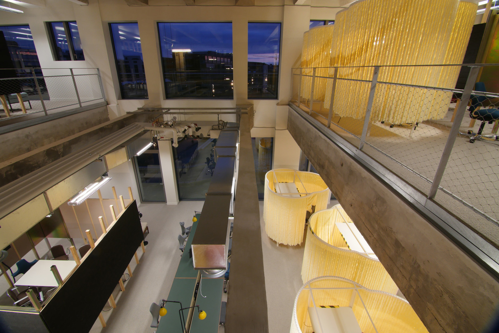 Обложка проекта: BETC, Les Magasins Généraux - Pantin, France - T_P Work Unit - 2016