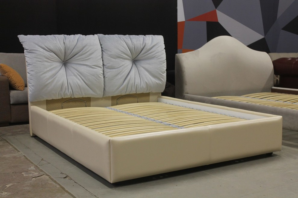 Обложка проекта: Кровати