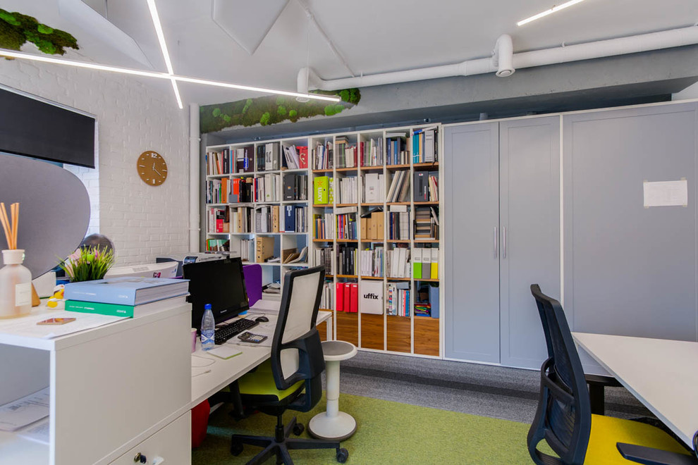 Офис нашей компании Look Wood Office Projects