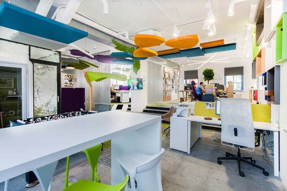 Офис нашей компании Look Wood Office Projects