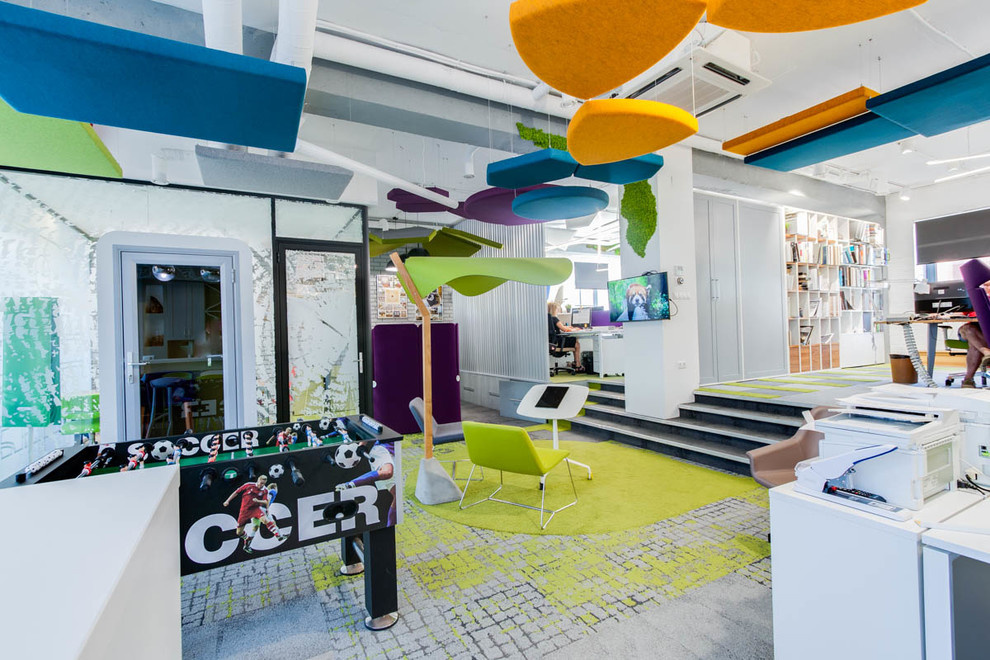 Офис нашей компании Look Wood Office Projects