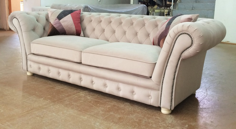 Обложка проекта: Диван Честер велюр