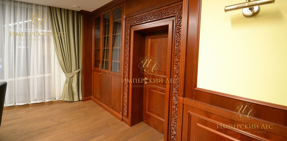 Обложка проекта: Кабинет из массива дерева