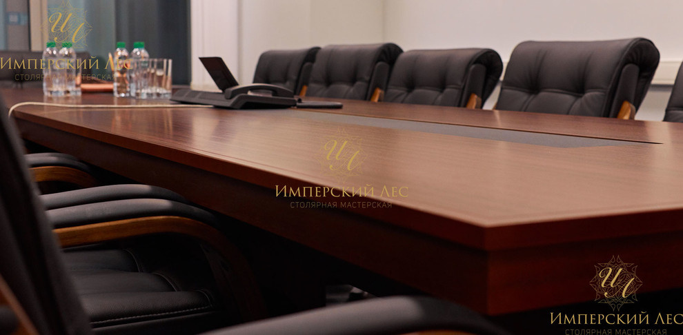 Стол и мебель для VIP переговорной