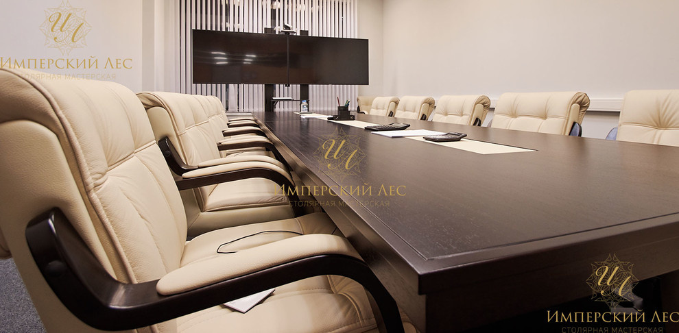 Стол и мебель для VIP переговорной