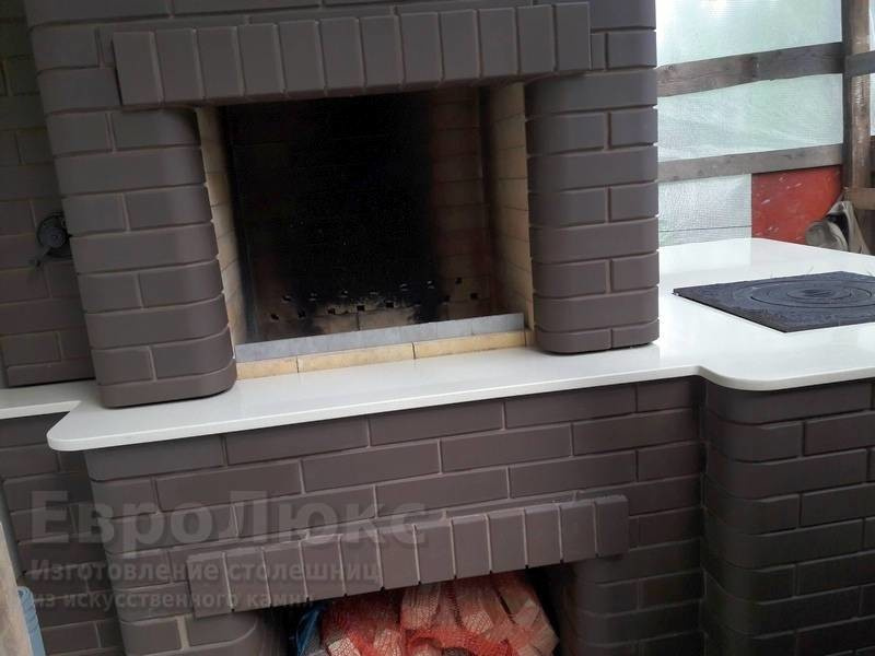 Кварцевая столешница под печь PlazaStone 1210 Panna Fresca