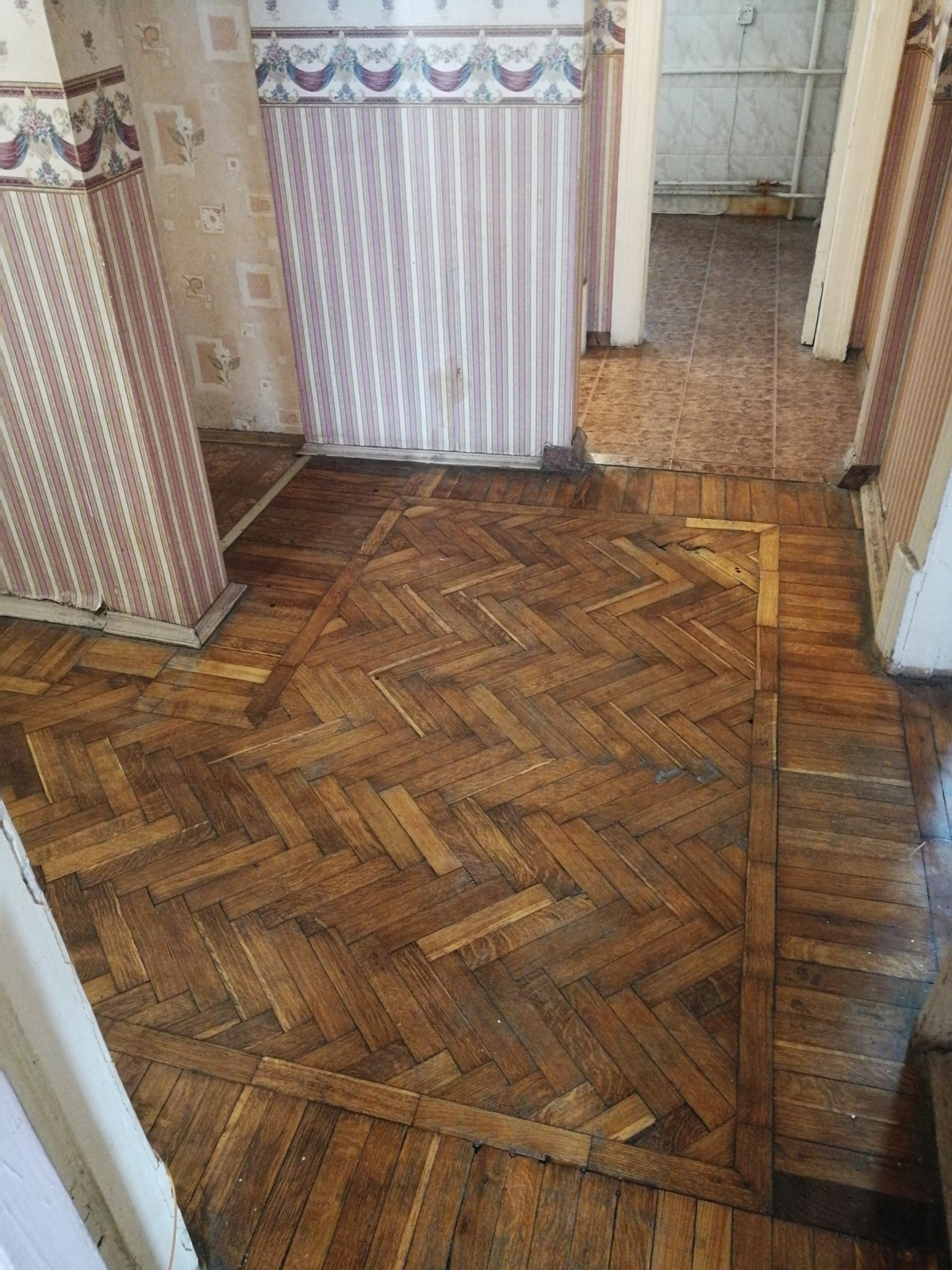 Классический интерьер в классическом доме.