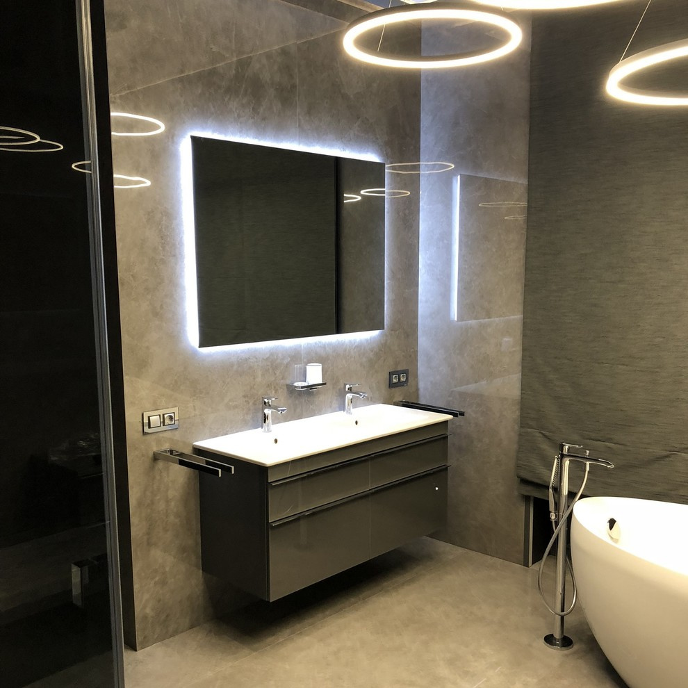 Влагозащищенные телевизоры для ванной комнаты