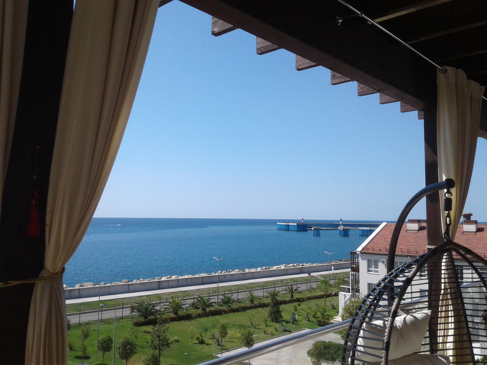 Пергола с автоматическим управлением для открытой террасы