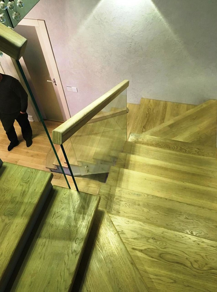 Облицовка бетонного марша,  ограждение из стекла