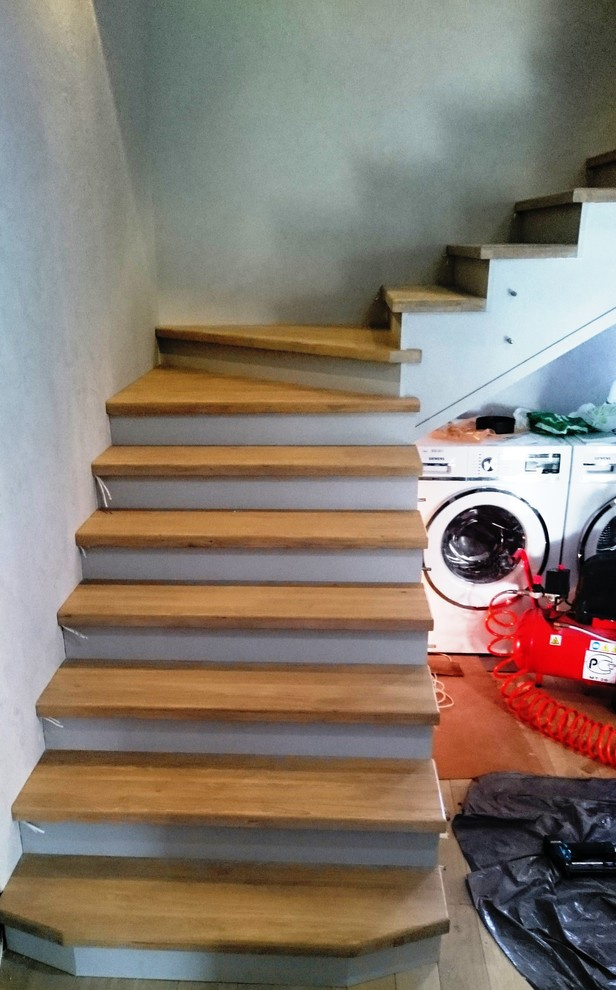 Обложка проекта: Облицовка бетонного марша,  ограждение из стекла