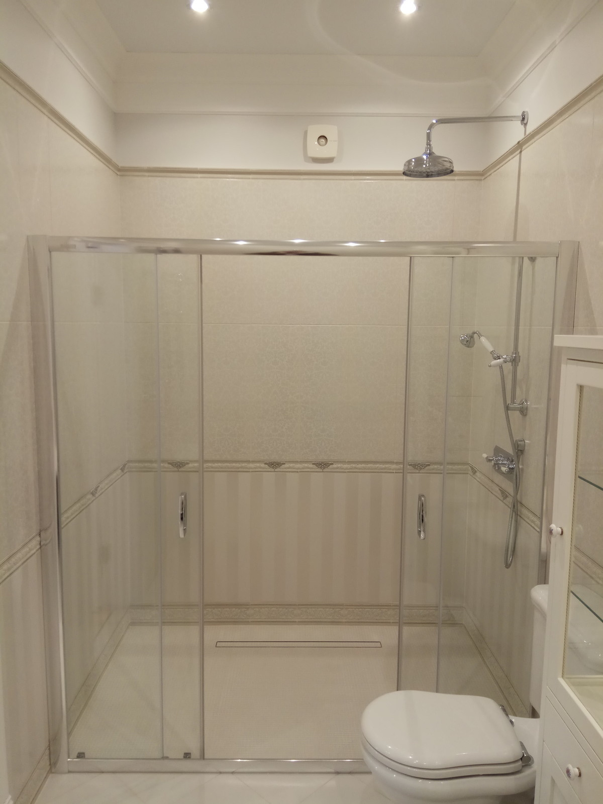 Ванная комната светлых тонов