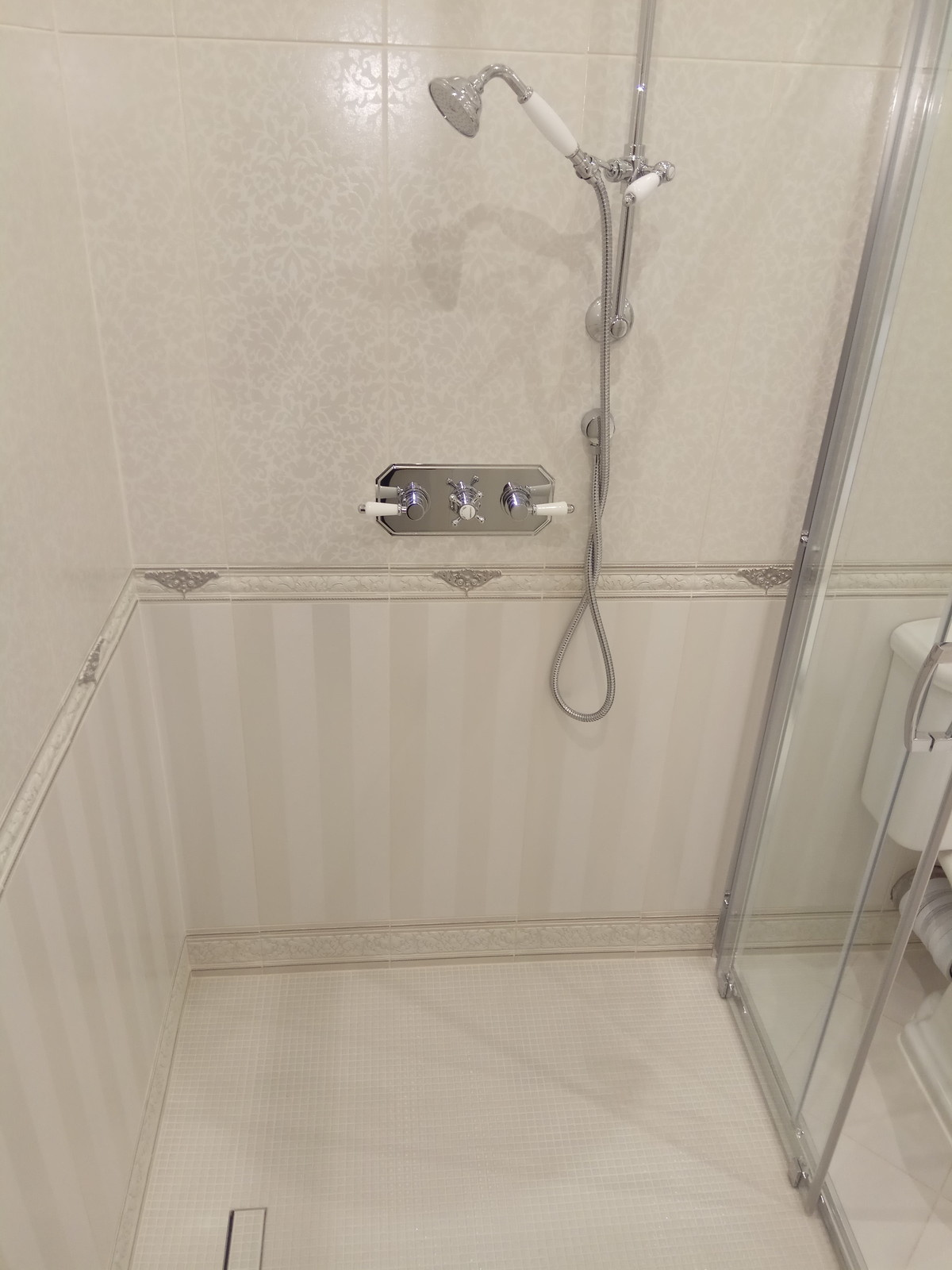 Ванная комната светлых тонов