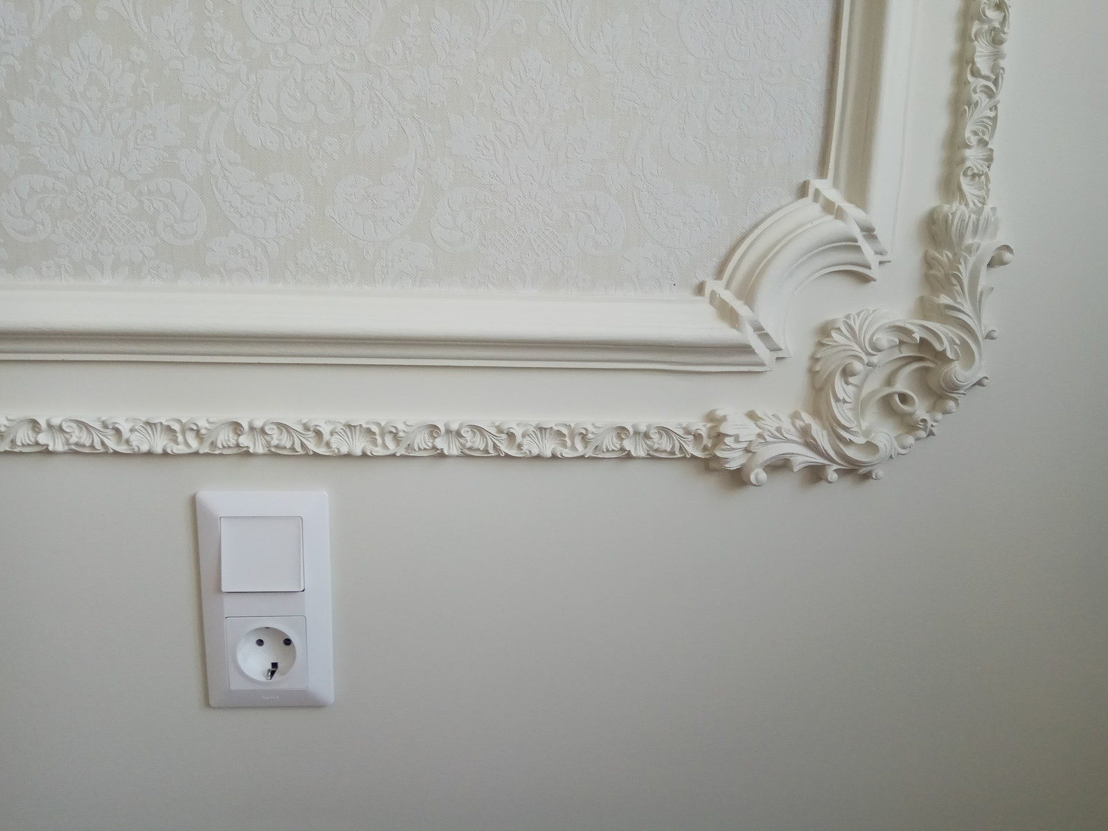 Спальная комната. Простая классика