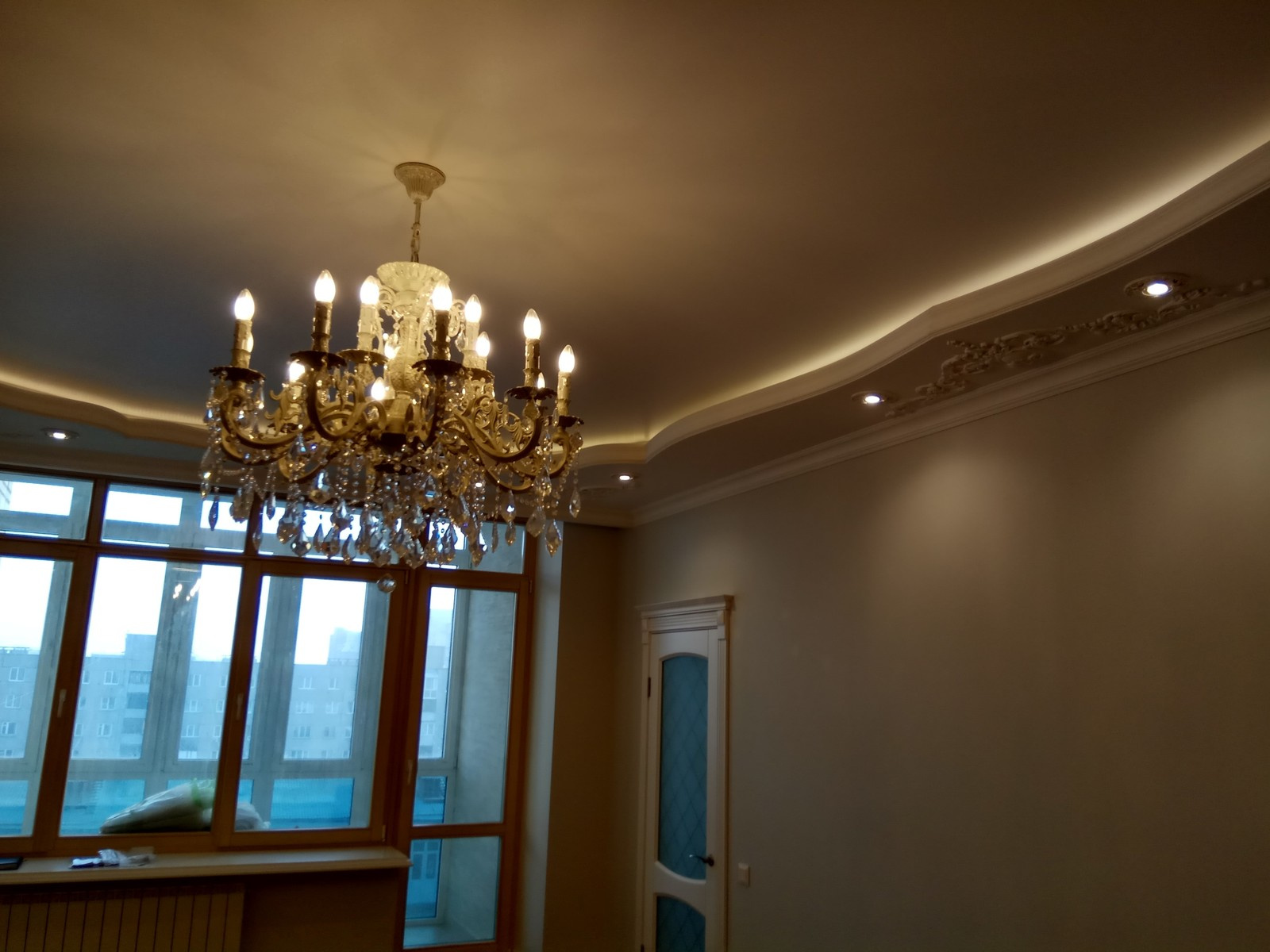 Общая комната. Простая классика