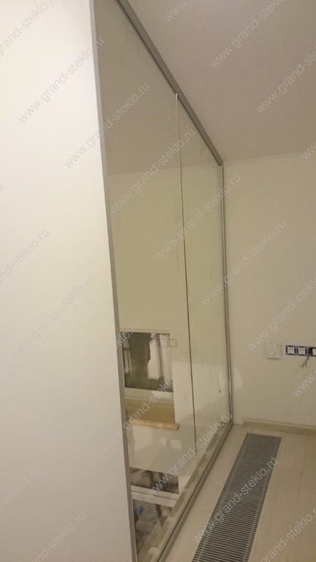 Обложка проекта: Межкомнатная перегородка из стекла