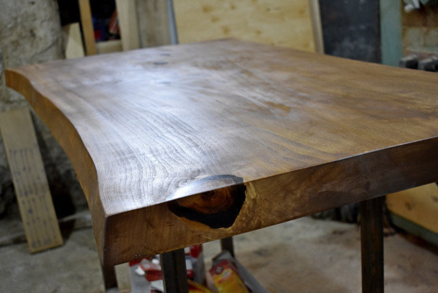 Столы из слэбов