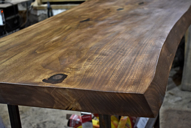 Столы из слэбов