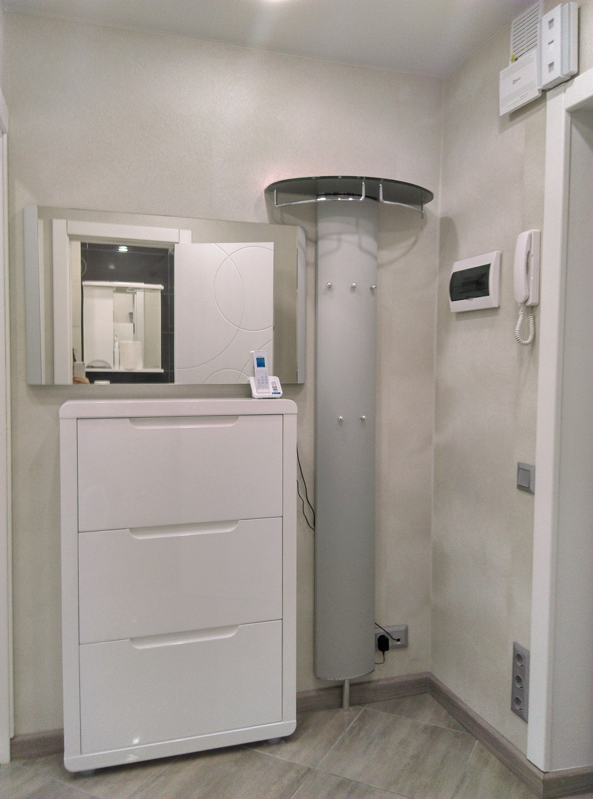 Однокомнатная квартира в серых тонах