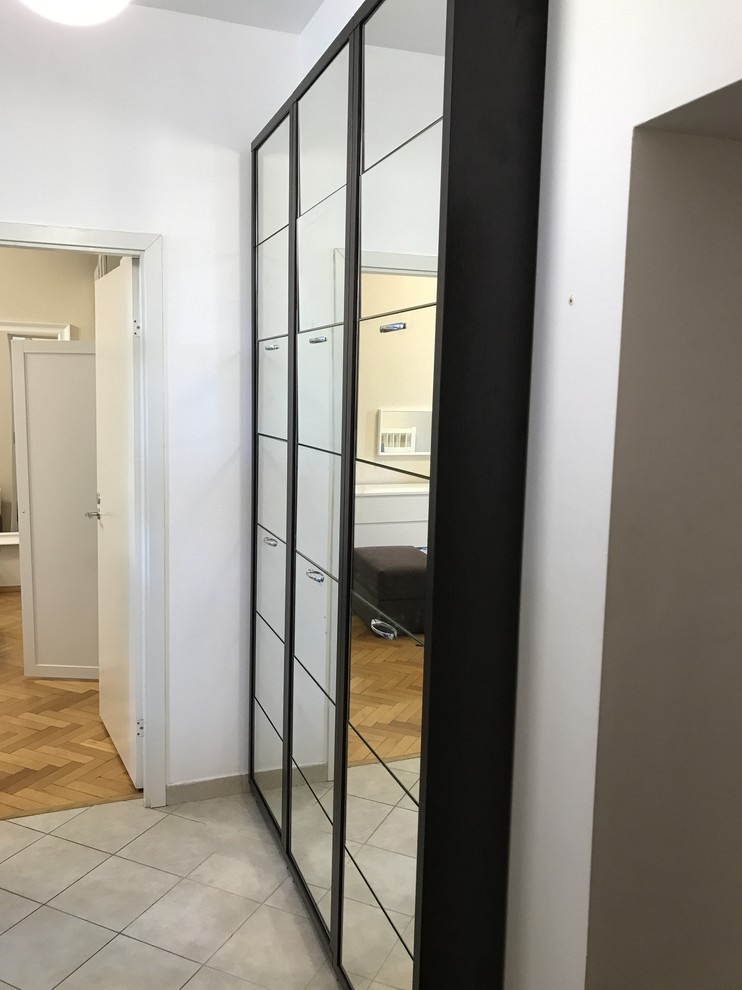 Обувницы Айрон в интерьерах покупателей