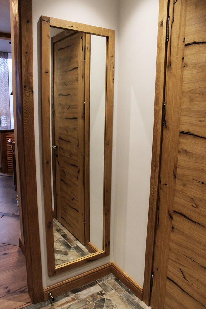 Кирпич и дерево