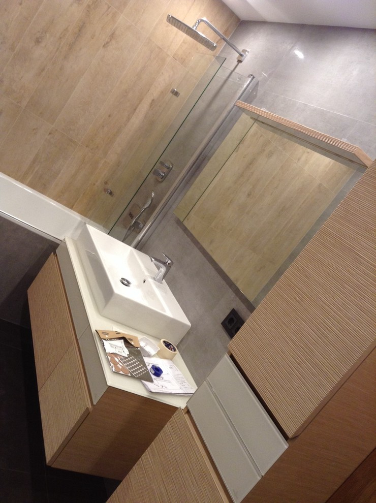 Кирпич и дерево