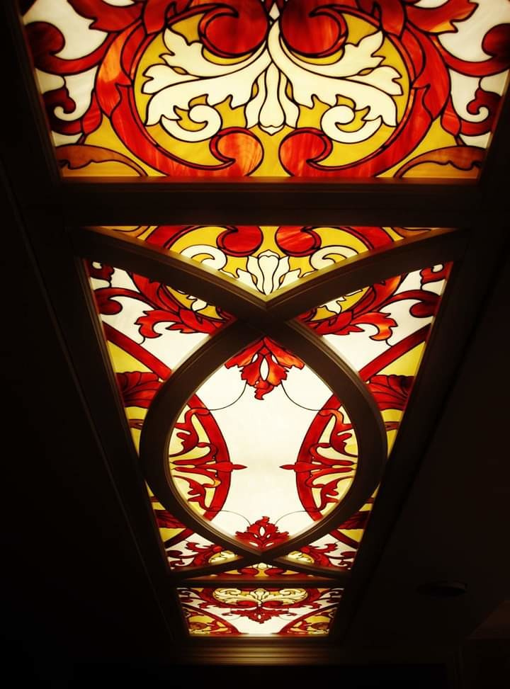 Обложка проекта: Витражный потолок