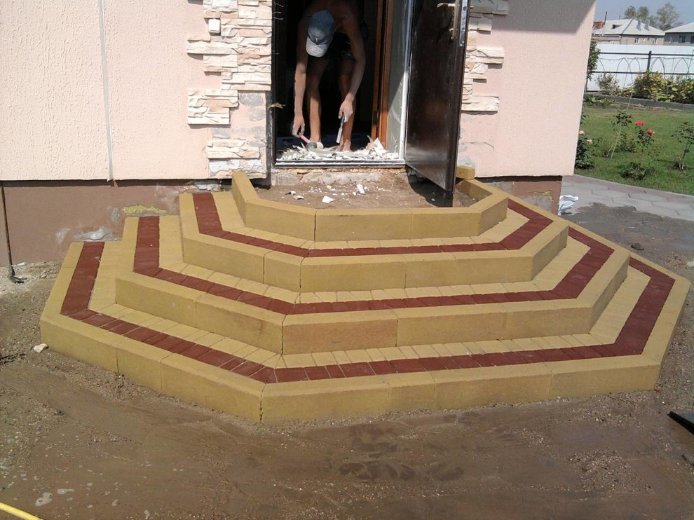 Обложка проекта: Крыльцо