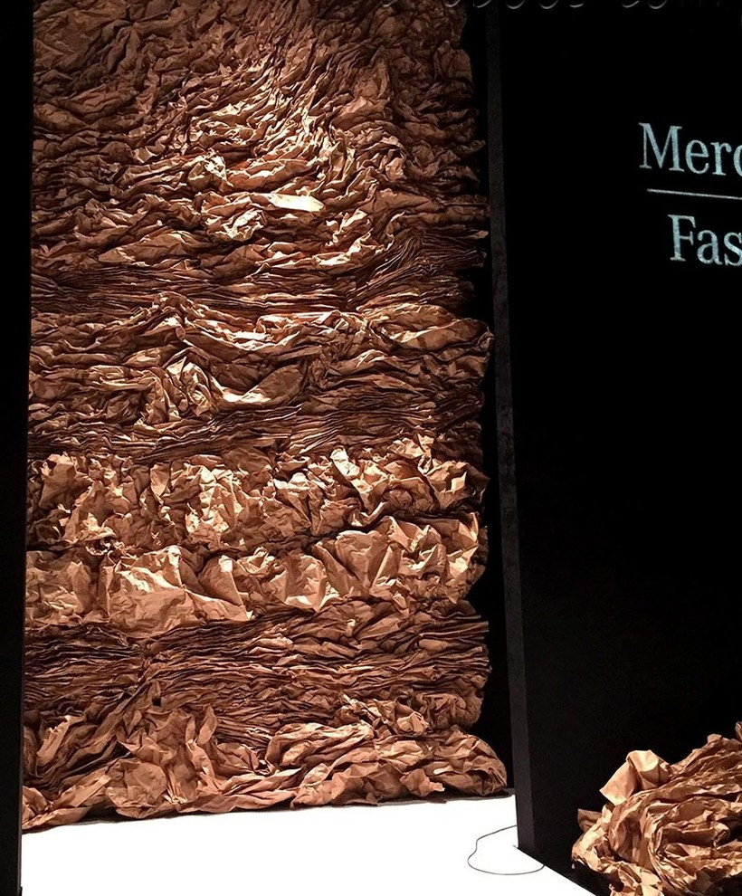 Показ А.Ванюшиной на Mercedes Benz design week