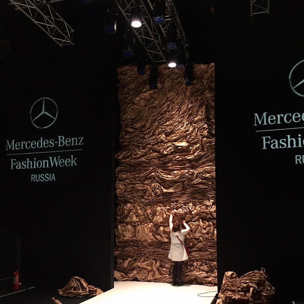 Показ А.Ванюшиной на Mercedes Benz design week