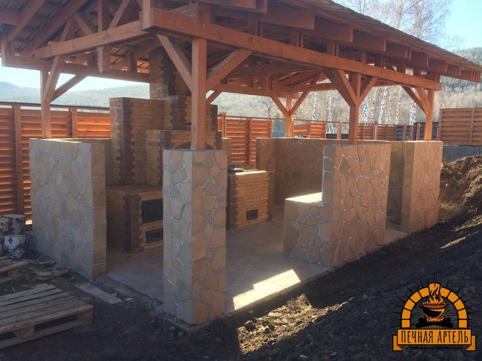 Открытая беседка с отделкой натуральным камнем