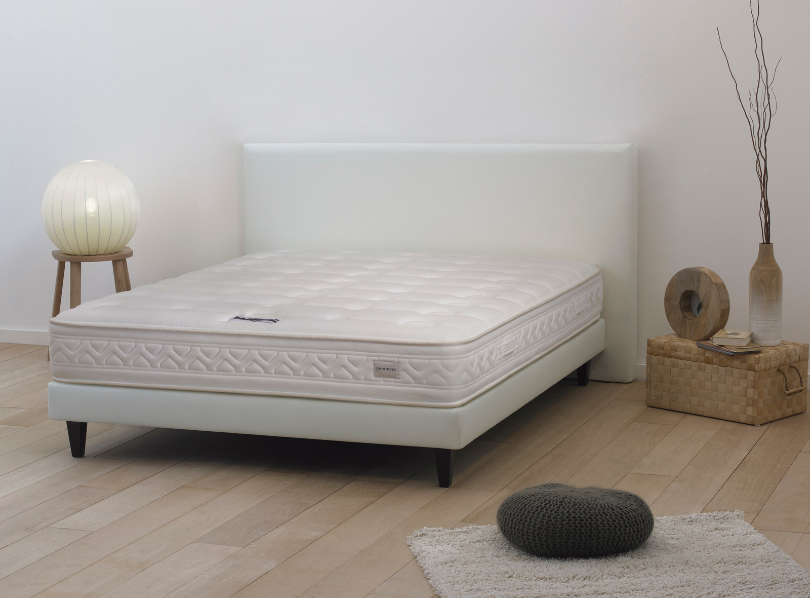 Коллекция матрасов и кроватей SLEEPEEZEE (Англия)