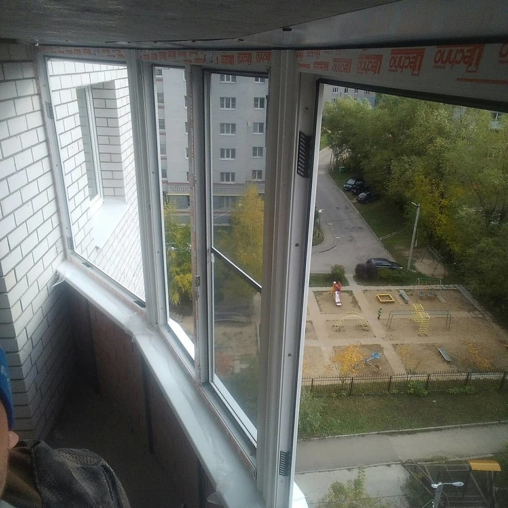 Остекление эркерной лоджии