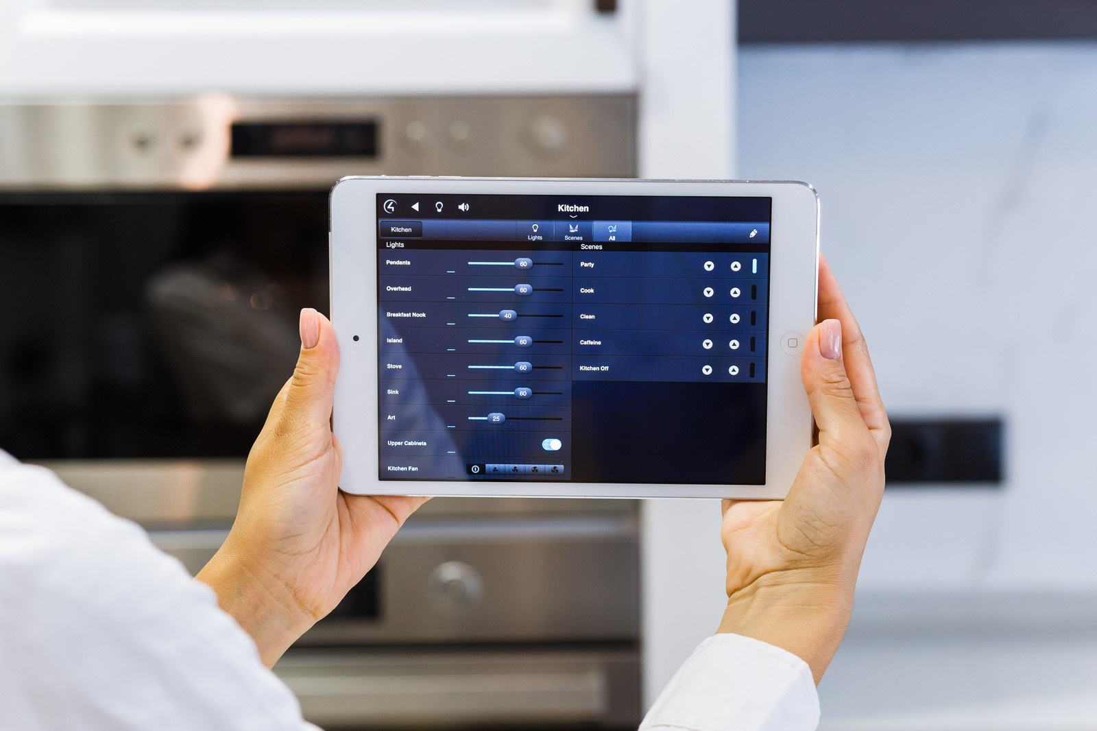 Шоу Рум в Ташкенте, CONTROL4 и выключатели Vitrum