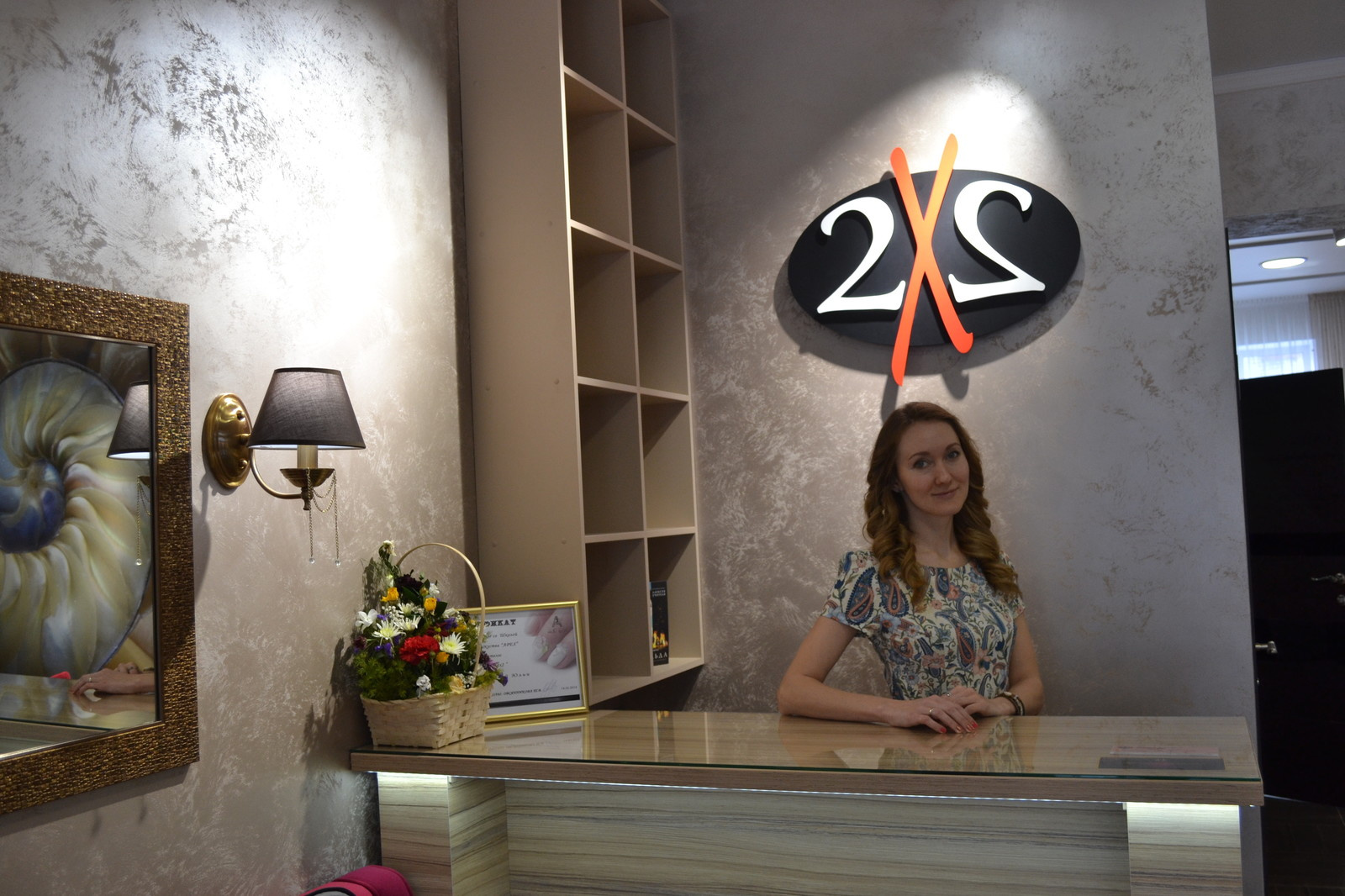 реализованный проект ногтевой студии "2х2"