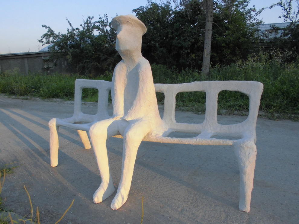 наблюдающий закат